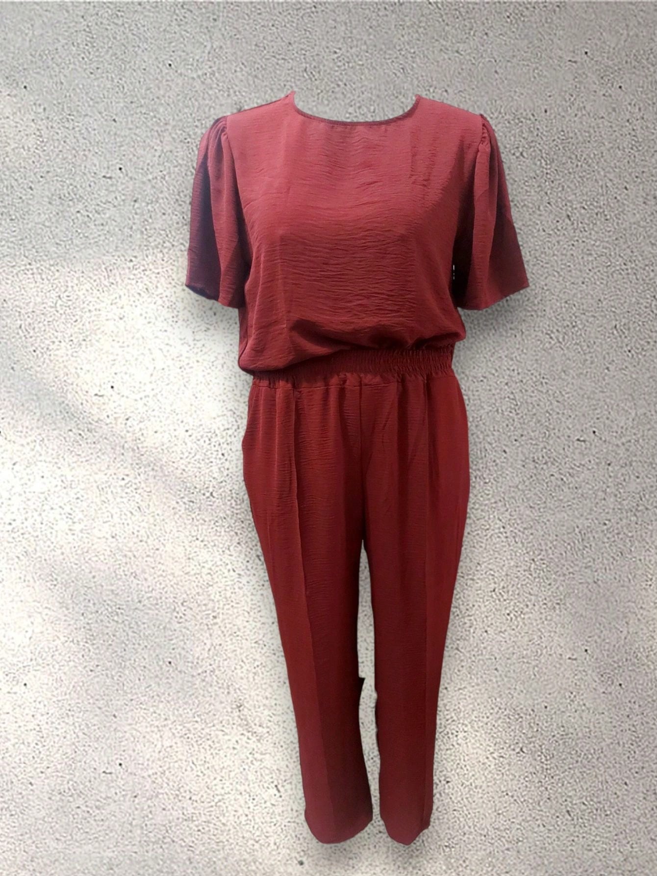 Conjunto Feminino com Pantalona e Blusinha de Manga Princesa