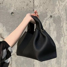 Bolsa Feminina em Couro Genuíno - Laviny