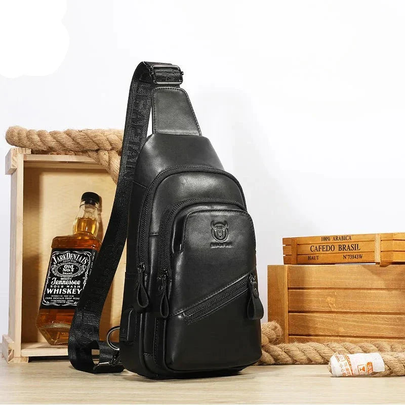 Bolsa de Ombro Masculina Transversal em Couro Genuíno  - Black Jack